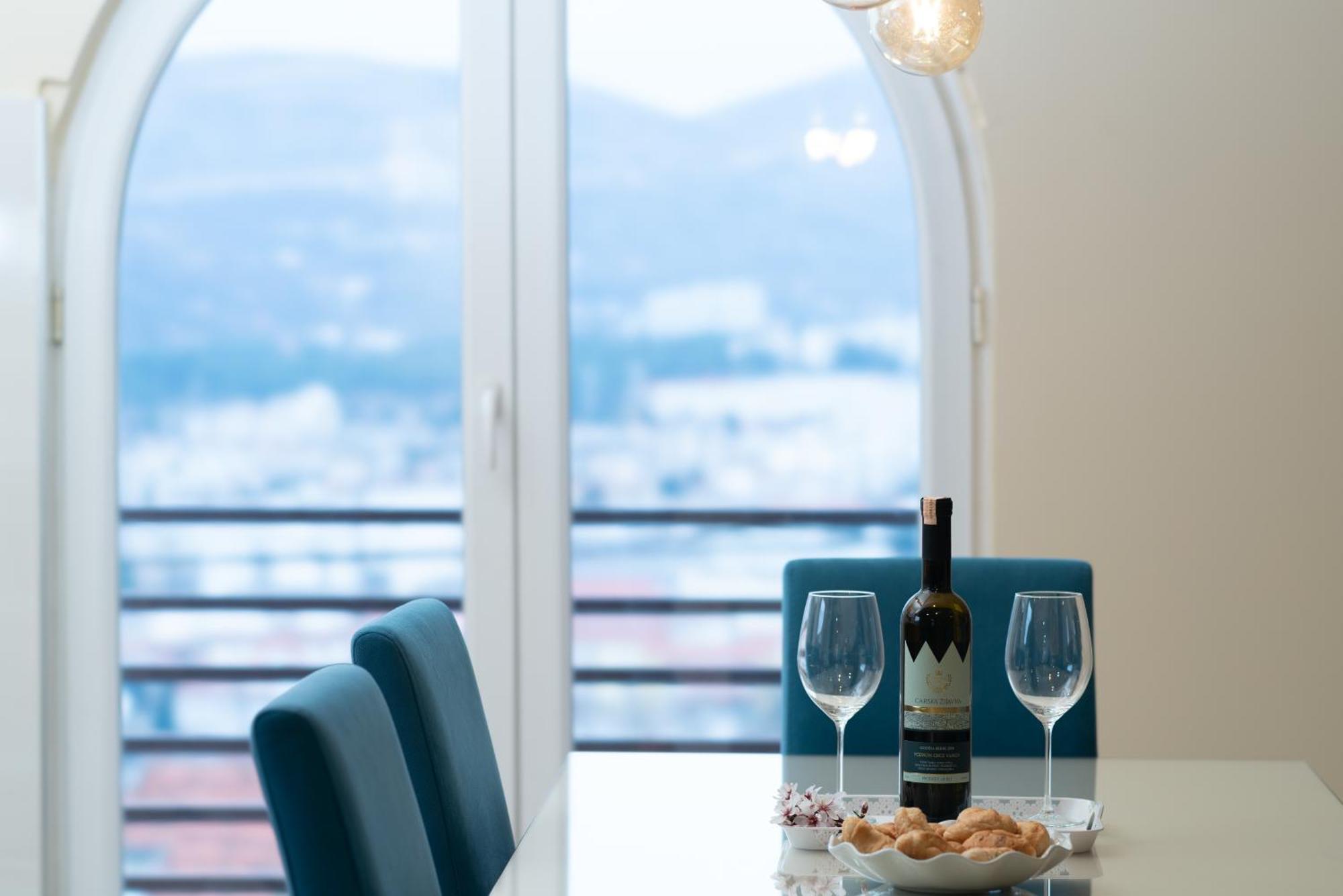Pure Sky Apartments - With Pool Mostar Eksteriør bilde