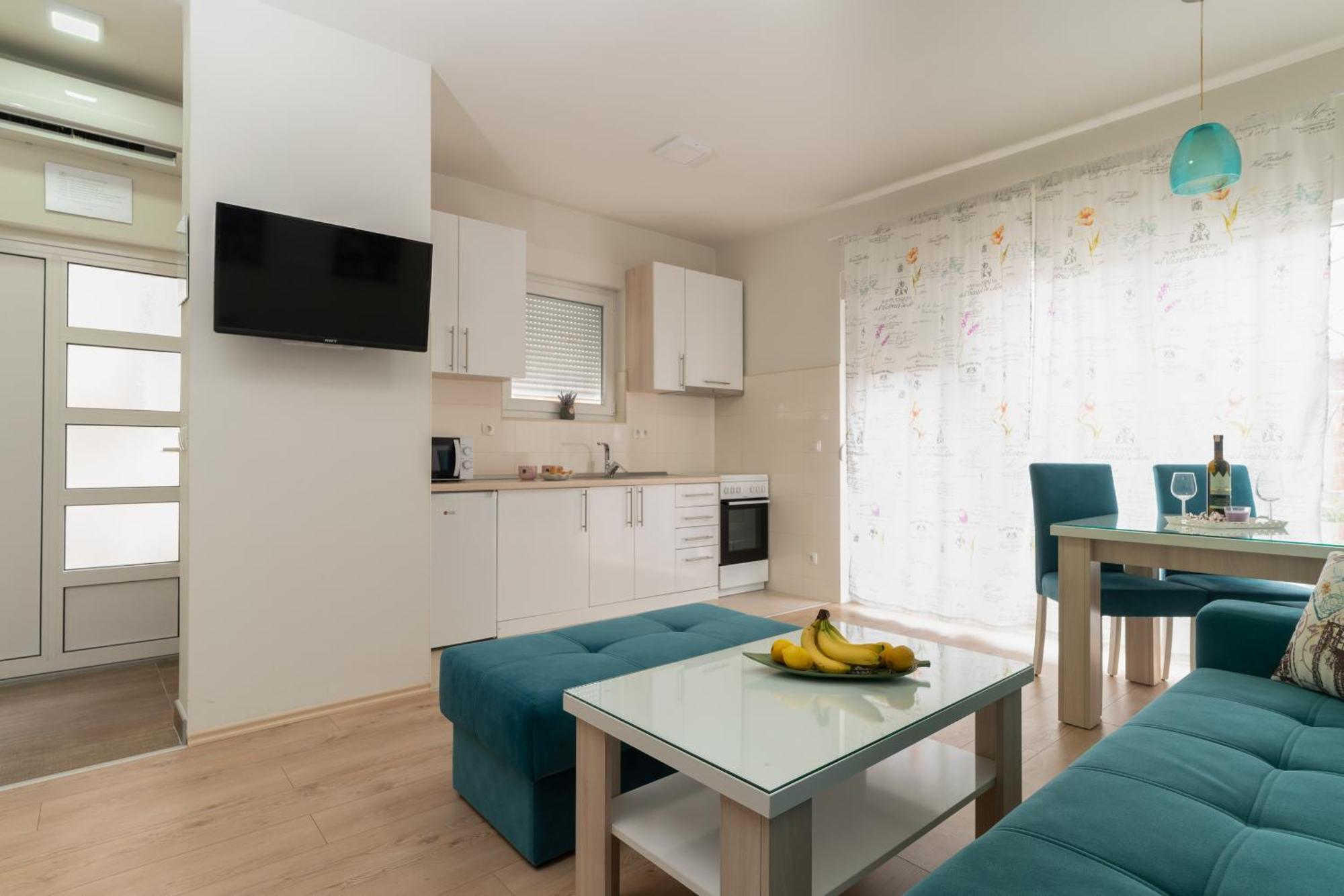 Pure Sky Apartments - With Pool Mostar Eksteriør bilde